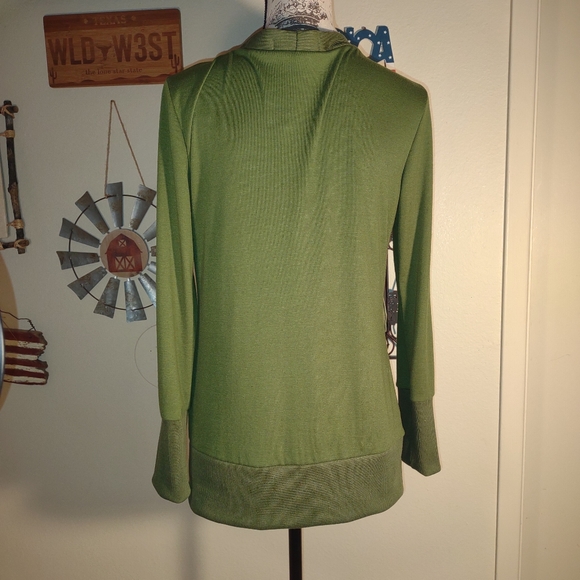 "Nenova", Woman's Cardigan, size M, olive green,NWOT - Picture 2 of 4